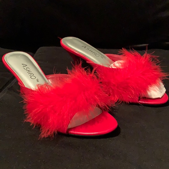 New Slippers - Picture 1 of 4